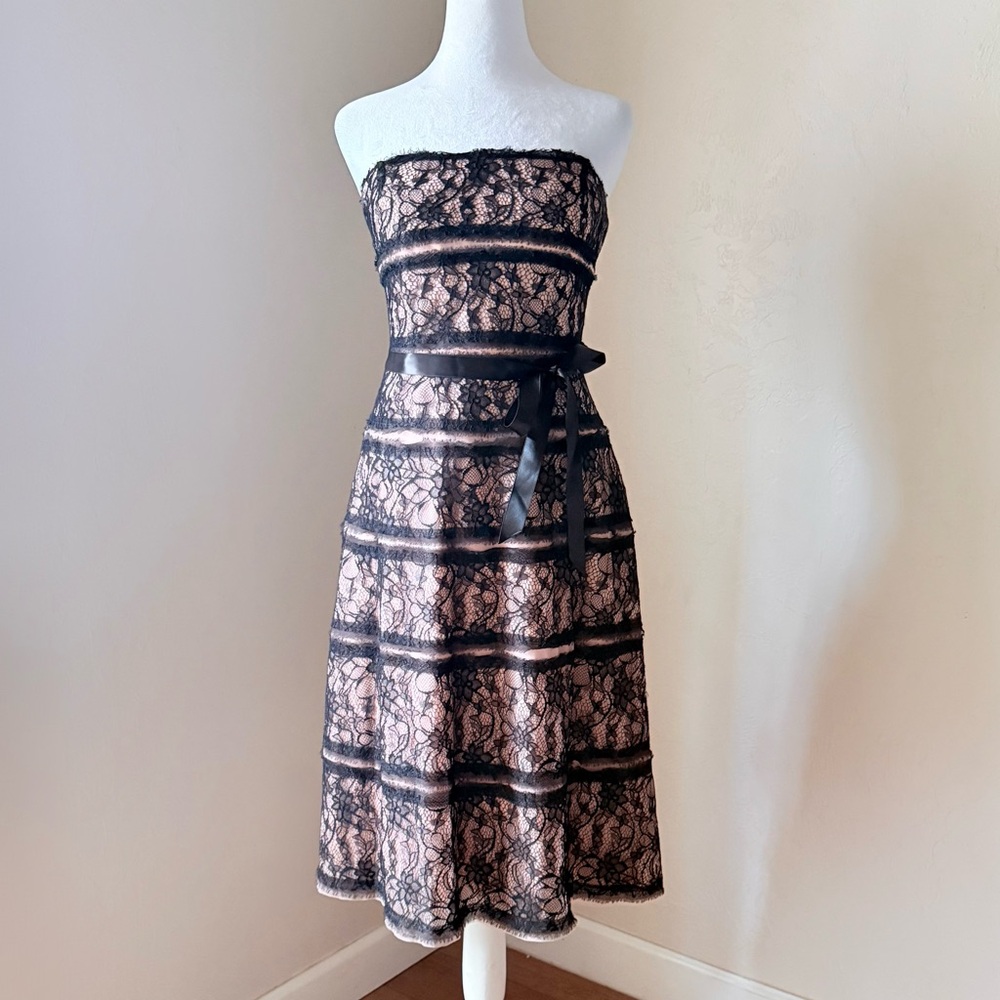 BCBGMaxAzria Strapless Tiered Black Lace Nude Tulle Midi Dress Satin Bow Size 8